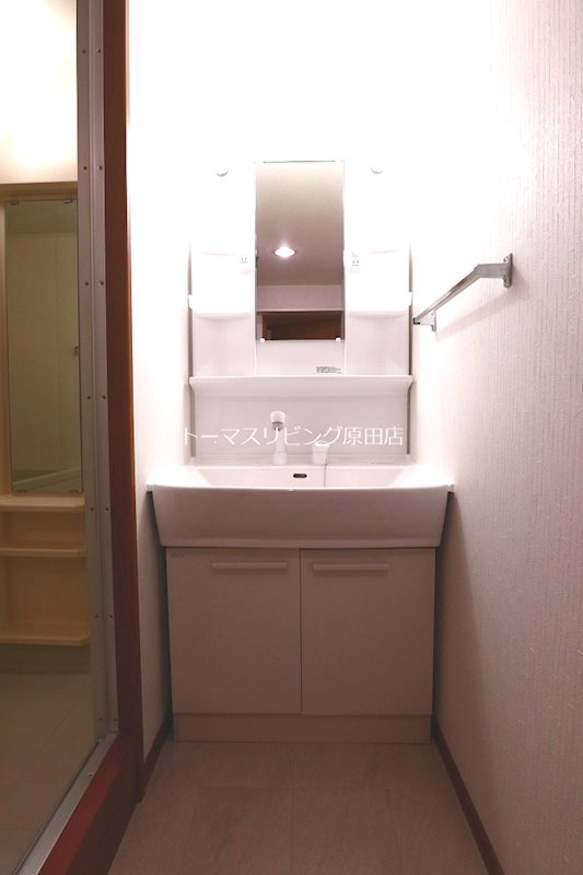 洗面設備　102号室写真