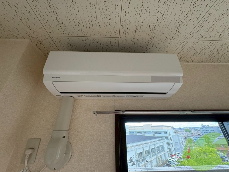その他設備　エアコンがあれば暑い日が続いても快適に過ごせますね。
