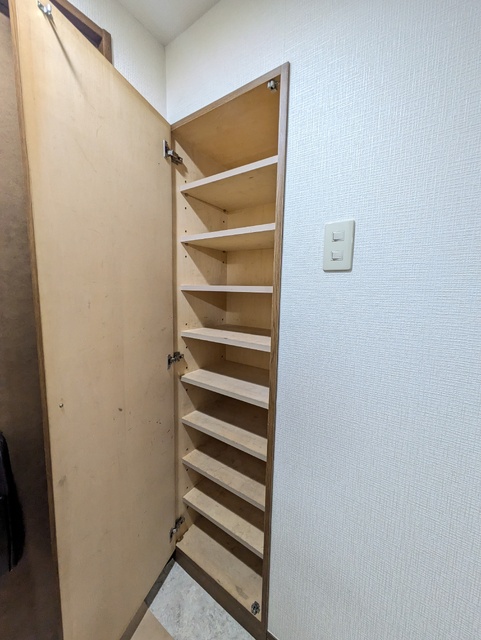 収納　★玄関のシューズボックスです★