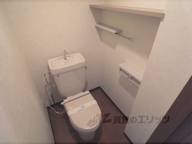 トイレ　ひろびろ使いやすいです。