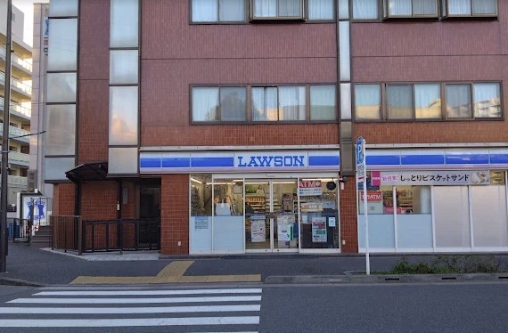 コンビニ　ローソン鮫洲店（コンビニ）まで129m