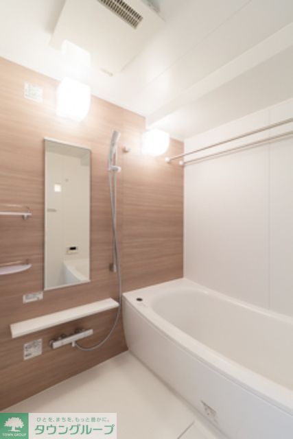 バス・シャワールーム　※写真は同タイプ住戸です。