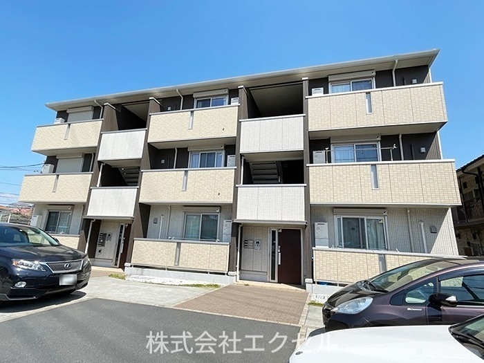 建物外観　2駅徒歩圏内です。