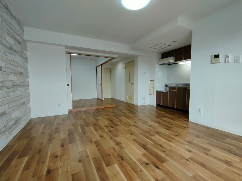 居室・リビング　広くてキレイなお部屋が広がっていて、充実した生活が送れそう。