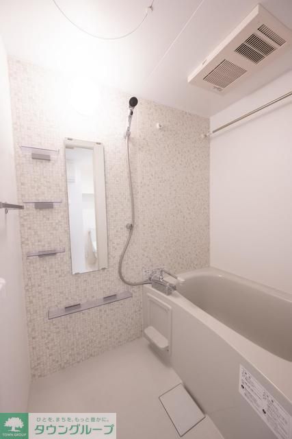 バス・シャワールーム　※写真は同タイプ住戸です。