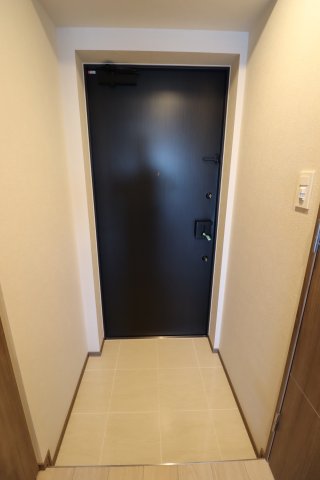 玄関　落ち着いた玄関です