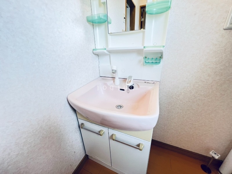 洗面設備　身支度には必須ですね♪