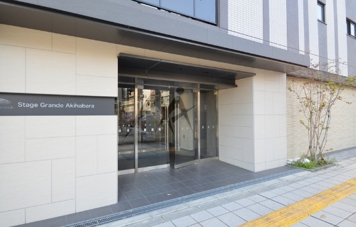 エントランス　建物の内部です