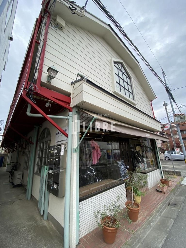 建物外観　エントランス