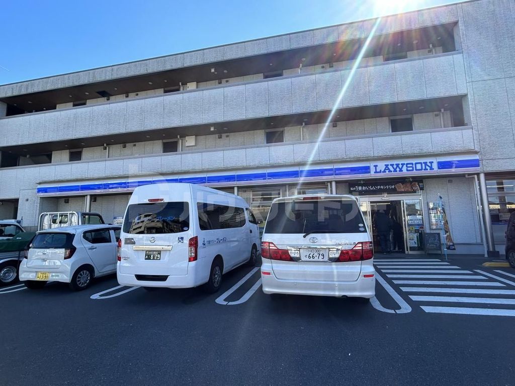 コンビニ　ローソンさいたま南中野店（コンビニ）まで800m