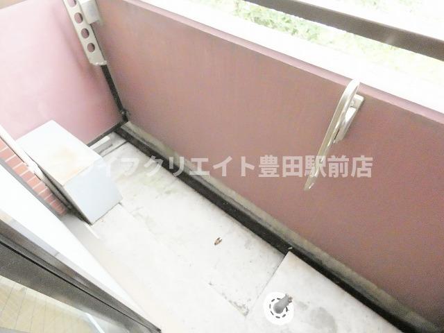 バルコニー　※別部屋の施工写真です。
