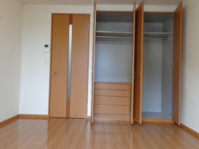収納　洋室のクローゼット
