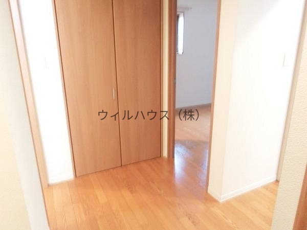 玄関　シューズボックスあり！