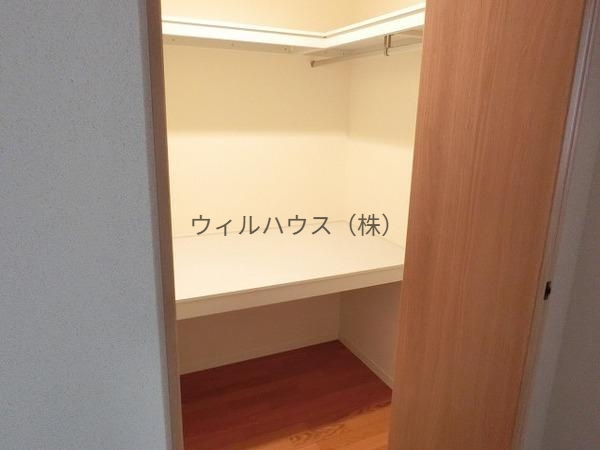 収納　ウォークインクローゼット！