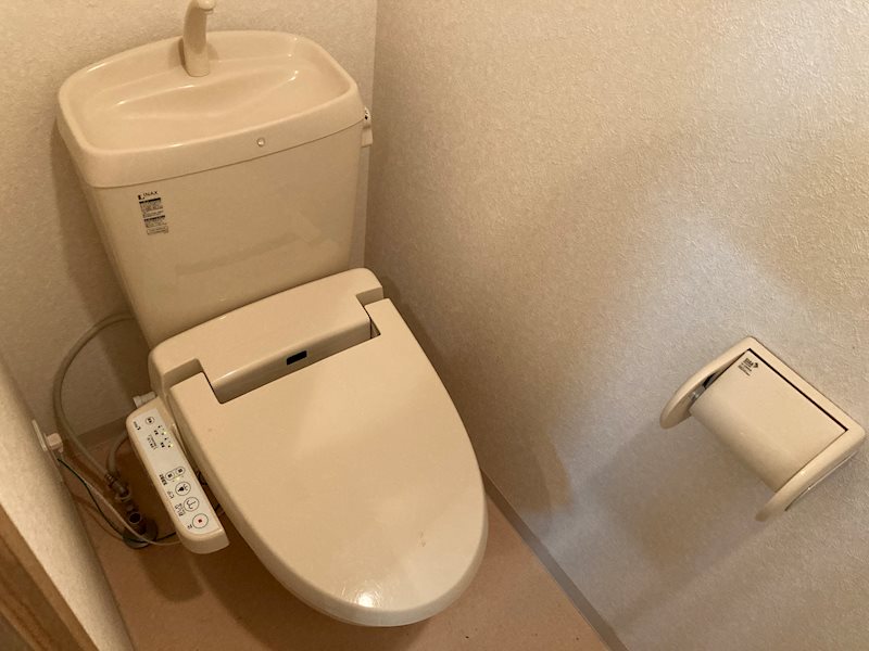 トイレ　別タイプ参考写真掲載。