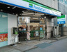 コンビニ　ファミリーマート 新宿十二社店（コンビニ）まで168m