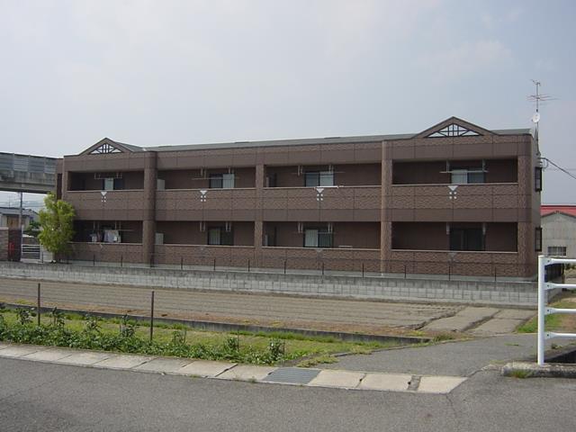 建物外観　外観写真（昼）です。