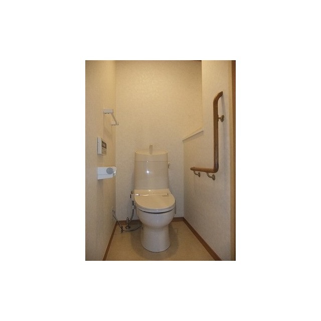 トイレ　別の部屋の参考写真