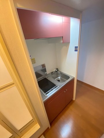 レオパレスセリバテール仁川のキッチン写真