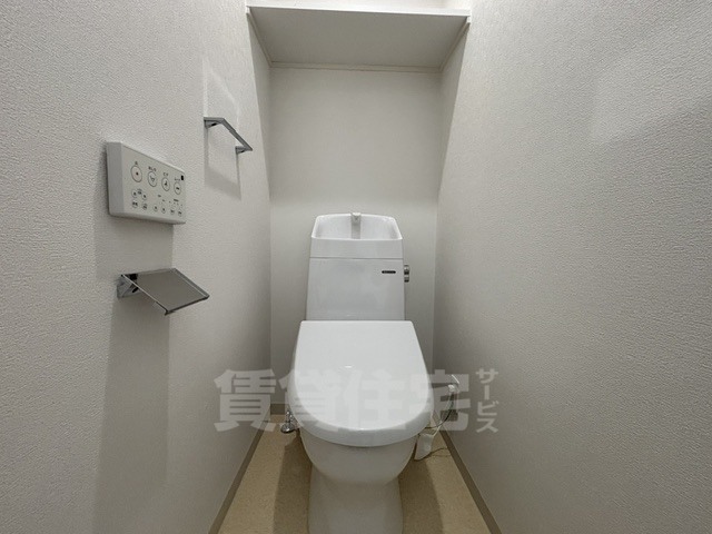 南海本線 湊駅 徒歩5分 3階建 築1年のトイレ写真