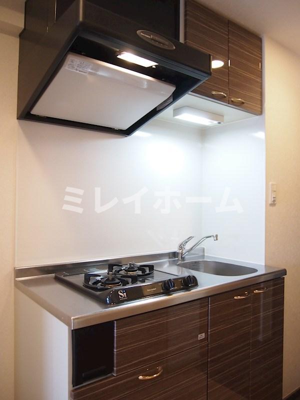キッチン　同建物内、別のお部屋の参考写真になります。