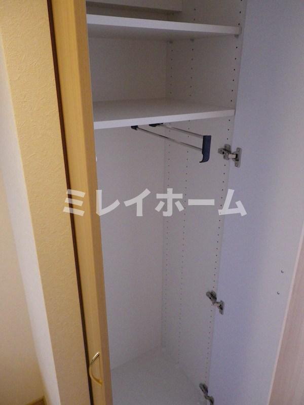 収納　同建物内、別のお部屋の参考写真になります。