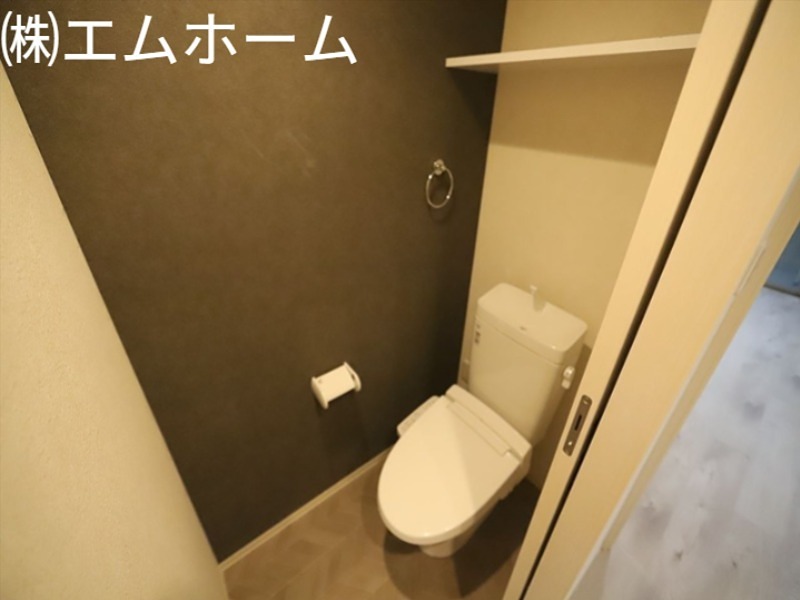 トイレ　温水洗浄便座付トイレ