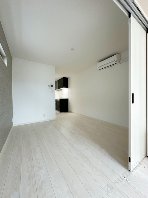 居室・リビング　角部屋でとても静かなお部屋で快適新生活♪♪