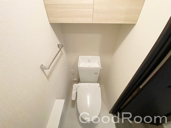 ＪＲ高徳線 佐古駅 徒歩18分 3階建 築3年のトイレ写真