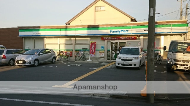 コンビニ　ファミリーマート（コンビニ）まで383m