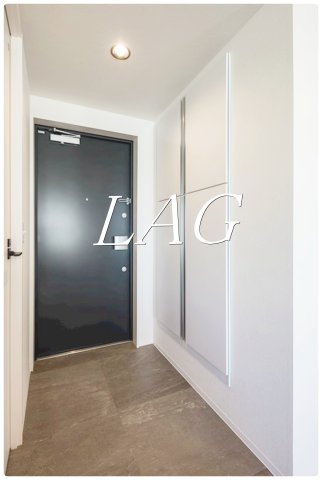 玄関　玄関です。