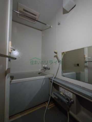 バス・シャワールーム　別部屋の参考写真になります。