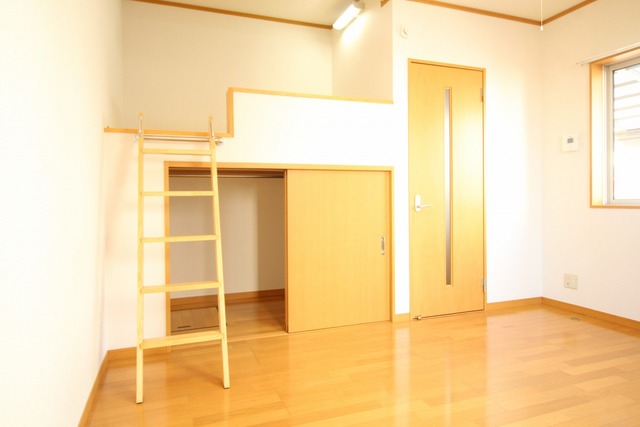 シャルマンXの居間写真