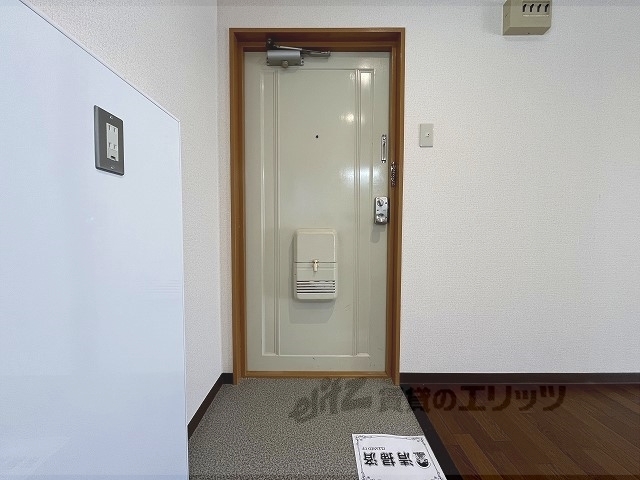 レジデンスミナミの玄関写真