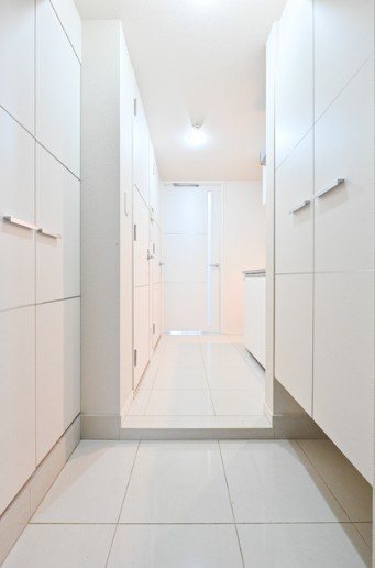 玄関　他の部屋参考