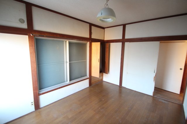 若山一丁目田中貸家の居間写真