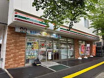 コンビニ　セブンイレブン札幌本郷通8丁目南店（コンビニ）まで151m