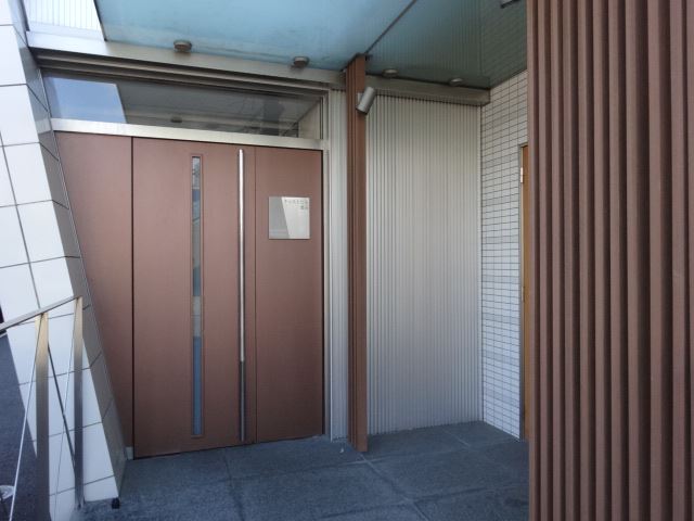 その他共有部分　正面玄関