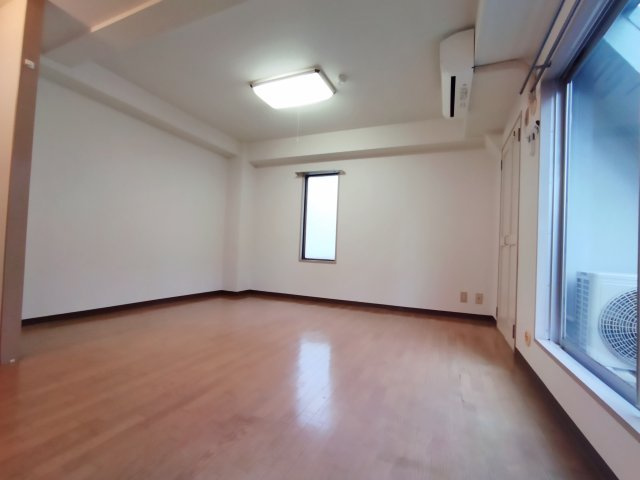ヒルハウス元町の居間写真