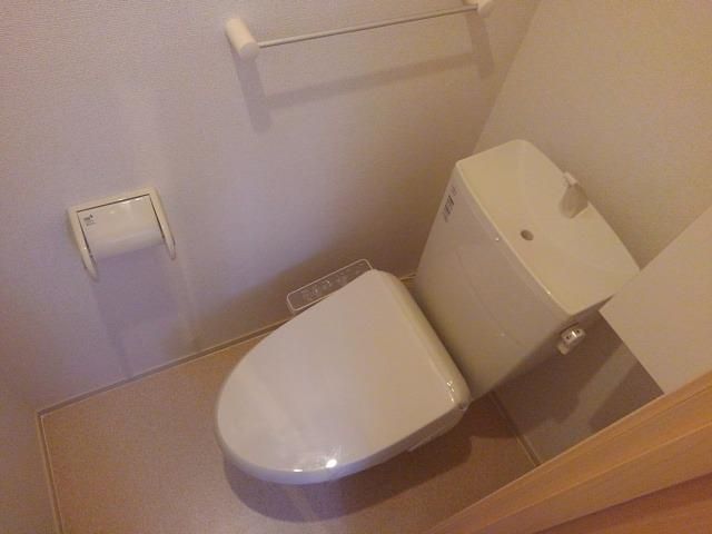 【アーデル　IIのトイレ】