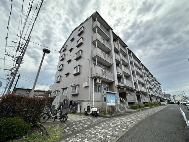 相模原市中央区富士見のマンションの建物外観