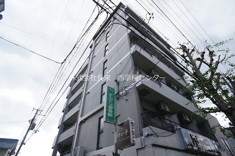 グランビュー太秦の建物外観