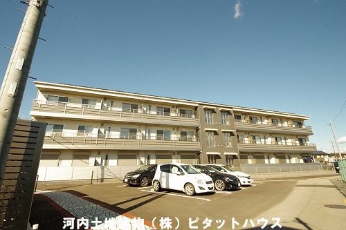 ヴィラーチェ Tの建物外観