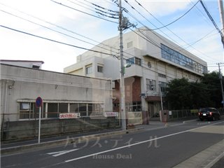 【川口市川口のマンションの小学校】