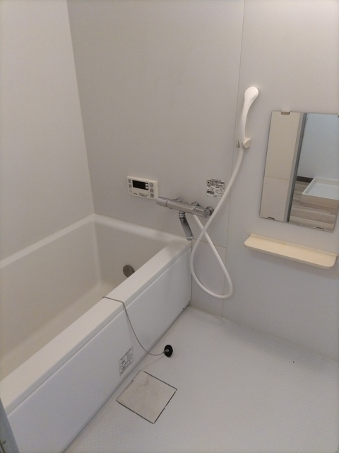 バス・シャワールーム　お風呂です