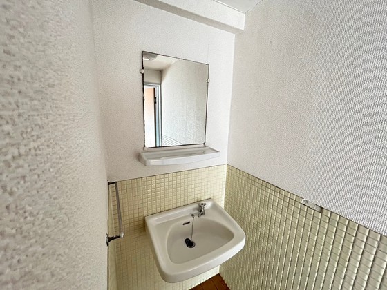 洗面設備　※他号室の写真です。