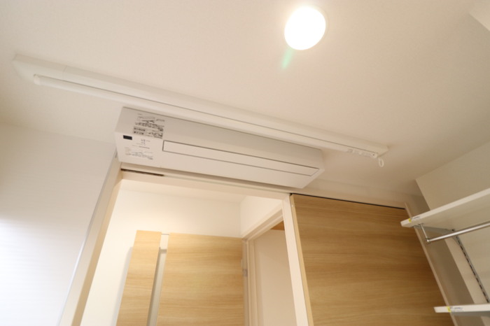 その他設備　雨の日に大活躍の部屋干しファン！