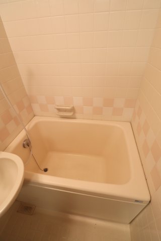 バス・シャワールーム　同間取り別部屋の参考写真です。