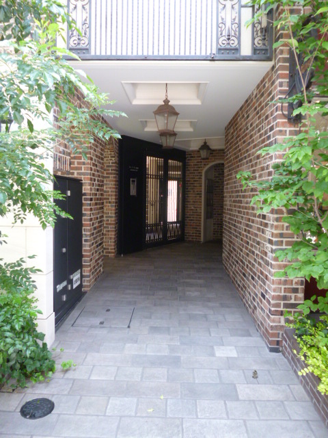 エントランス　エントランス