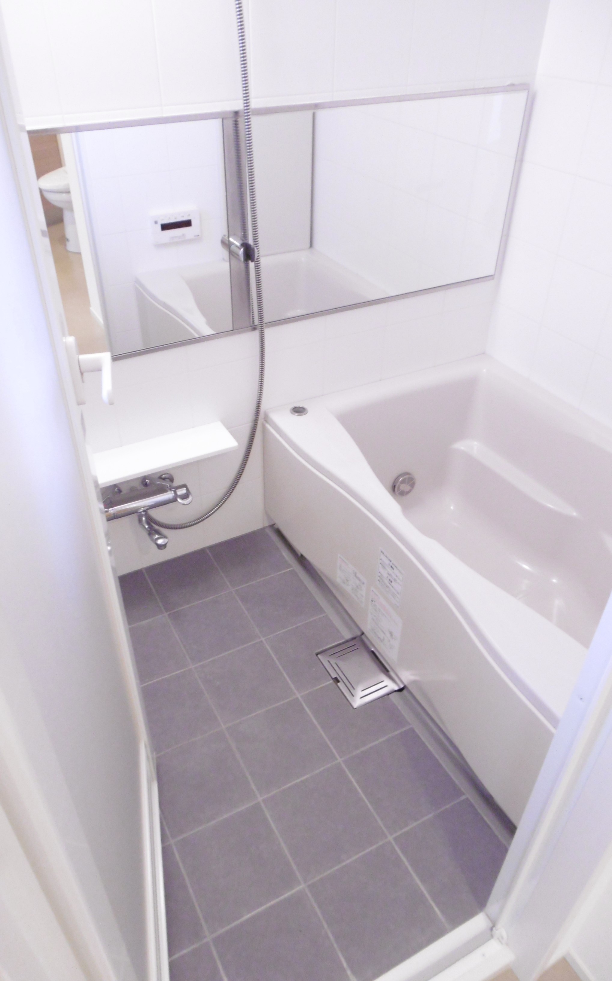 バス・シャワールーム　バス